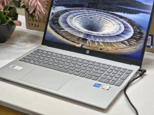 HP Laptop (15 inch)