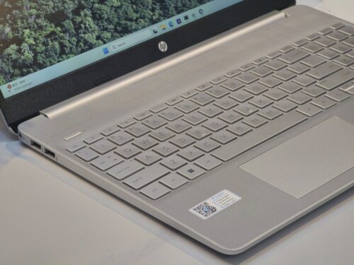 HP Pavilion (15 inch)