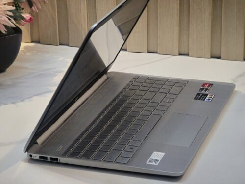 HP Pavilion (15 inch)