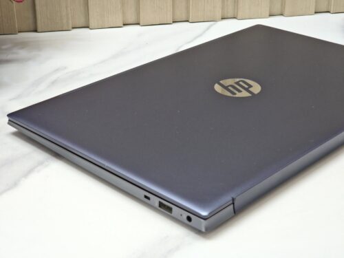 HP Pavilion (15 inch)